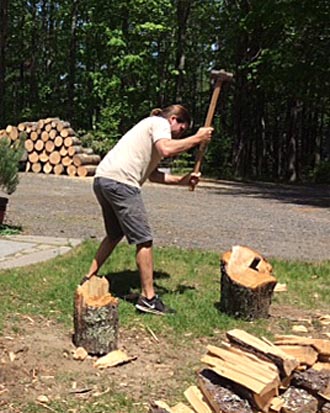Splitting wood
