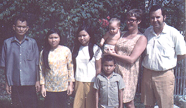 JR, Clae & Pono with maids, their brother & father