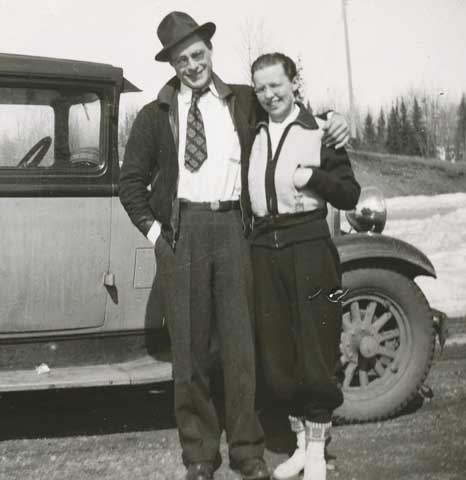 1943 Rubie with friend