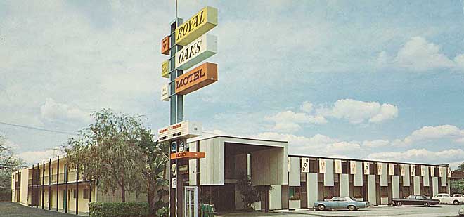 Royal Oaks Motel